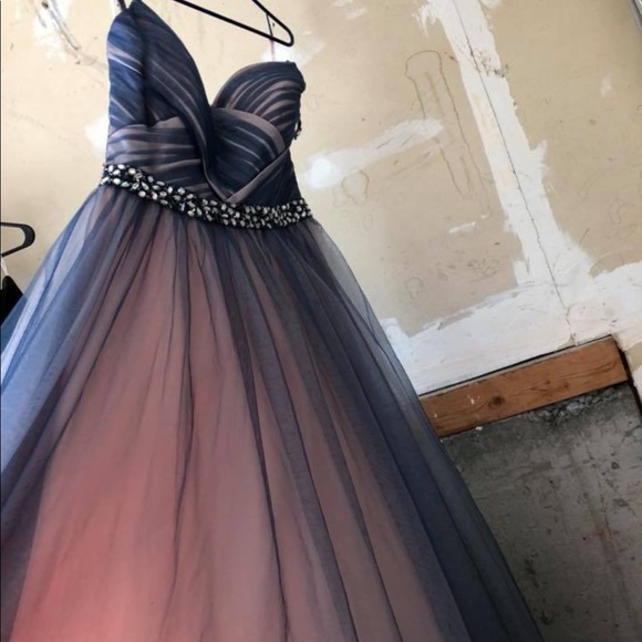 Formal dress, tags on, never worn. - Picture 5 of 6